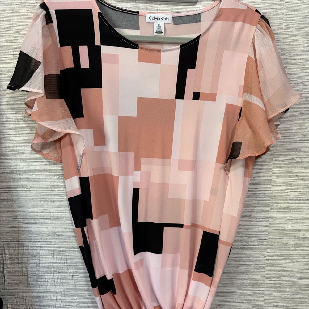 Calvin Klein Women's Abstract Pink and Black Blouse